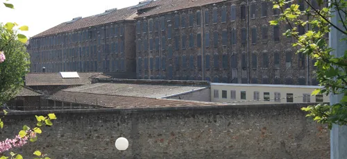 Prison de Fresnes : 36 visiteurs interpellés au parloir pour remise...