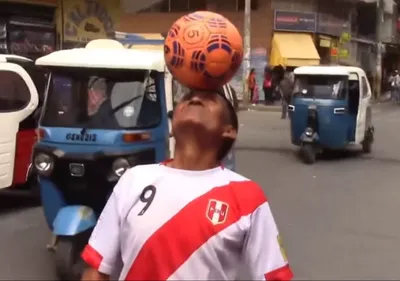 Ce papy footballeur défie Ronaldo à un concours de jongles (vidéo)