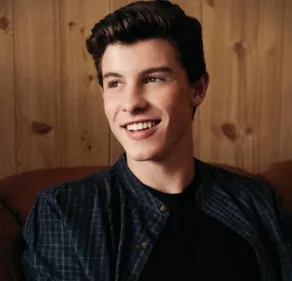 Shawn Mendes reprend « Treat You Better » avec des instruments pour...