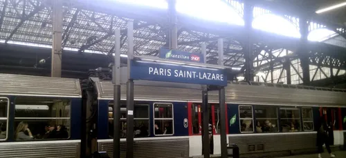 Un cheminot mortellement percuté par un Transilien à Paris