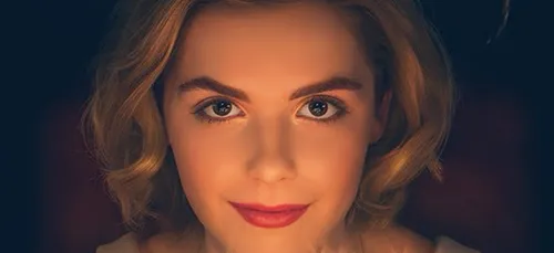 « Sabrina l'apprentie sorcière » : les premières images du chat...