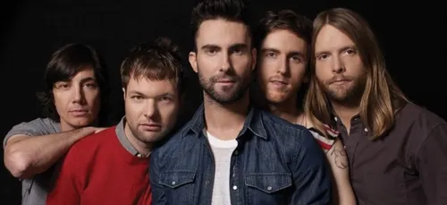 Maroon 5 : les 8 différences aperçues dans la seconde version du...