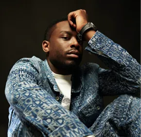 Dadju : quand sa fille d'un an s’invite dans les coulisses (Vidéo)