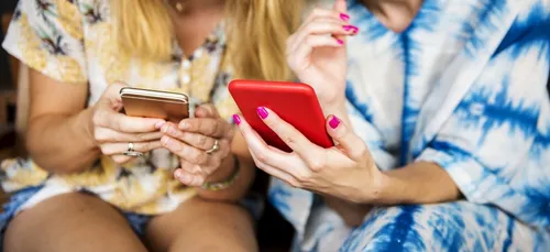 Elle joue pendant 7 jours sur son smartphone : ses doigts se...