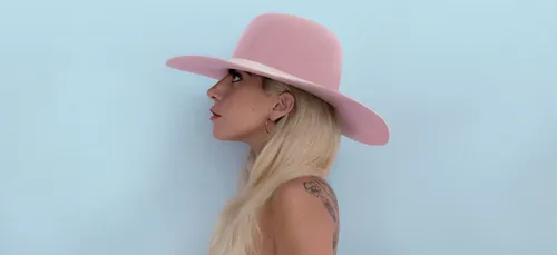 Incendies en Californie : Lady Gaga est à la rue !