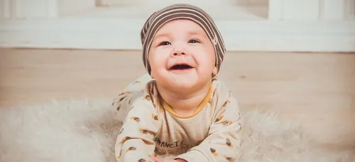 Voilà pourquoi il faut absolument parler normalement aux bébés