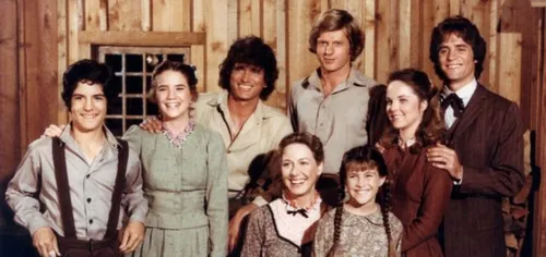 « La petite maison dans la prairie » : Katherine MacGregor (Harriet...