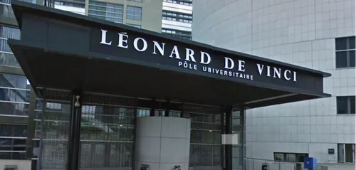 Hauts-de-Seine : un ancien élève poignarde son professeur à la gorge