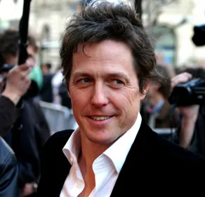 Ballon d’Or : Hugh Grant réagit au sexisme de Martin Solveig (photo)