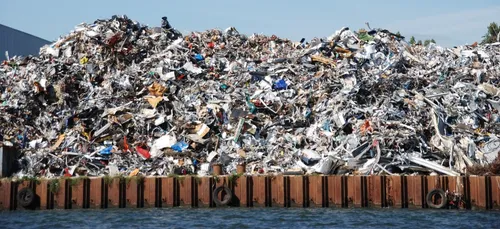 I am Trash : le premier parfum conçu à base de déchets (photos)