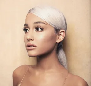 Ariana Grande : le teaser très "rose" de son prochain clip (Vidéo)