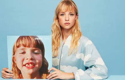 Angèle bat le record de Stromae ! (Vidéo)