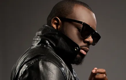 Quand Maître Gims et Dadju participent au #GnagnagnaChallenge,...