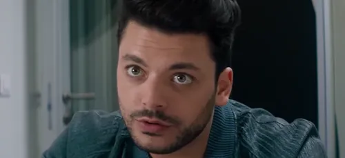 Kev Adams se confie sur sa relation avec Iris Mittenaere