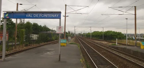 RER A : pris d’un malaise, un homme chute gravement sur les voies
