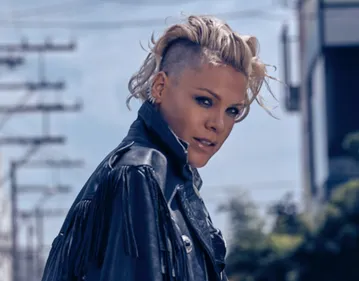 Pink : furieuse après les commentaires sous une photo de son fils...