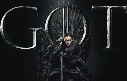 Game of Thrones : Kit Harrington parodie « la marche de la honte »...