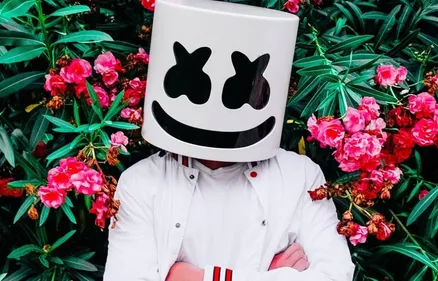 Marshmello tease sa nouvelle collaboration avec des cupcakes (Vidéo)