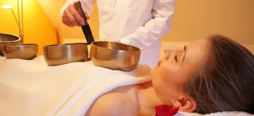 Deux femmes contractent le VIH après avoir fait un soin dans un SPA