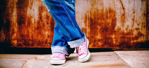 « Jay Walk Challenge » : la danse ridicule devenue virale (Vidéos)