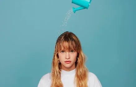 Angèle : un célèbre rappeur s’attaque à elle sur Instagram