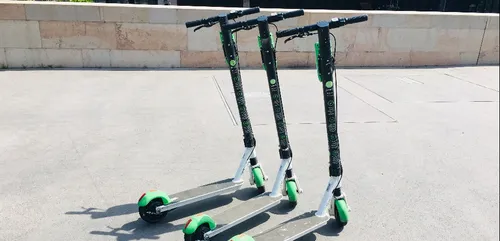 Paris : une trottinette percute un bébé de 7 semaines et sa mère