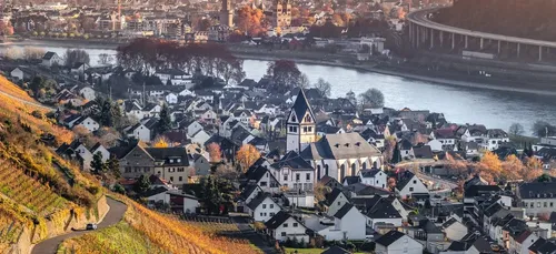 Vivre dans ce village charmant pour 80 centimes d'euros par an,...