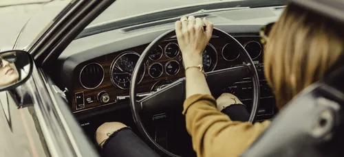 Une automobiliste est verbalisée pour "beauté excessive"