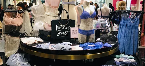 Victoria’s Secret : une première boutique ouvre enfin ses portes en...