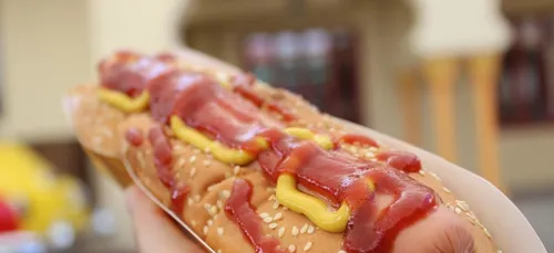 Concours du plus gros mangeur de hot dogs : les inscriptions sont...