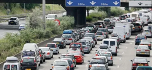 Samedi rouge : un week-end compliqué de départ en vacances en...