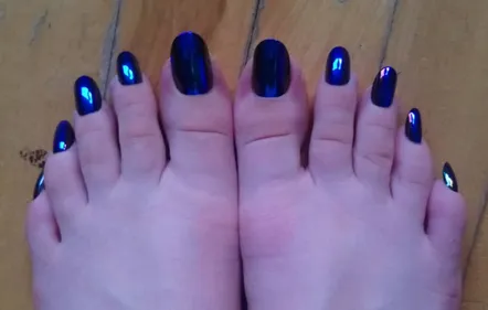 Les ongles de pieds XXL, la nouvelle tendance beauté pas très...