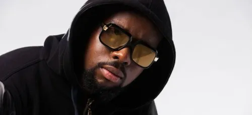 Gims fait le « Moonwalk Challenge » et met au défi plusieurs...