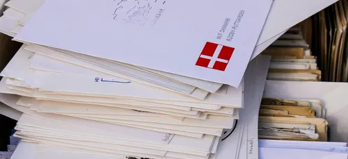 ESSONNE : des centaines de courriers retrouvés dans un local...