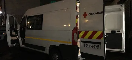 Paris : faute d’hébergement, des centaines de familles restent à la...