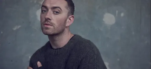 Sam Smith : le chanteur annonce officiellement qu’il est non-binaire
