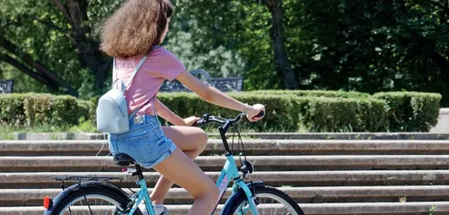 Bobigny : la (courte) piste cyclable solaire a été inaugurée