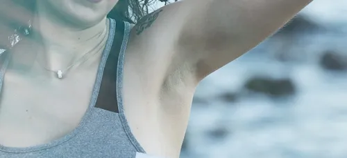 Pourquoi il ne faut surtout pas mettre de déodorant le matin !