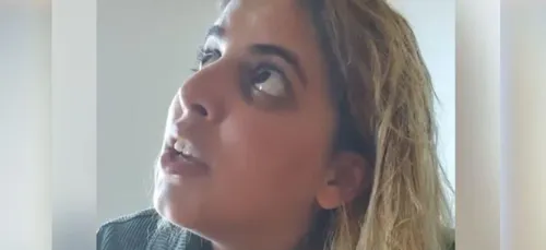 Quand Cristina Cordula se moque des cheveux de l'humoriste Inès Reg...