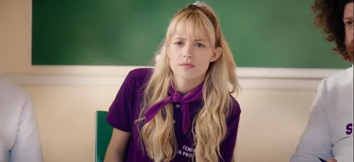 Angèle dévoile la sortie de "Brol la suite" avec sept morceaux...