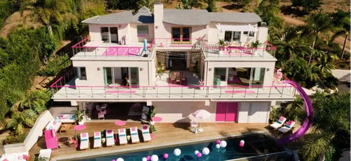 Il est désormais possible de louer la maison de Barbie® sur Airbnb...