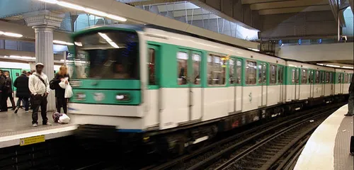 Paris : plusieurs conducteurs de métro ont été agressés par des...