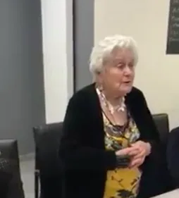 La blague coquine de cette mamie fait le buzz sur la toile (vidéo)