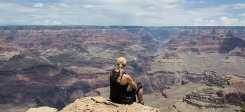 Une femme manque de se tuer en photographiant sa mère sur une...