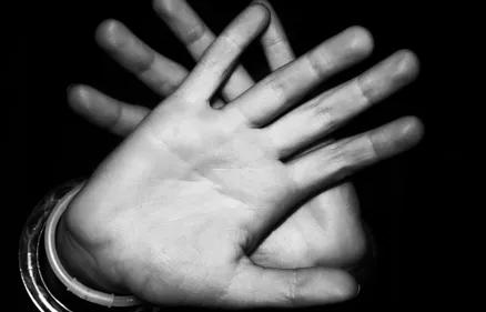 Violences conjugales : le jour où Nassira, 41 ans, a décidé de dire...