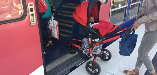 Une maman oublie son bébé dans une rame de métro à Paris