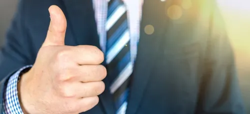 « La Cravate Solidaire » : l’association qui aide à bien s’habiller...