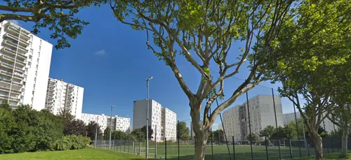 Un homme tué chez lui de plusieurs coups de couteau à Sevran