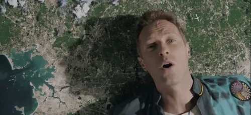 Coldplay : Chris Martin raconte ce jour où il a fait honte à sa...