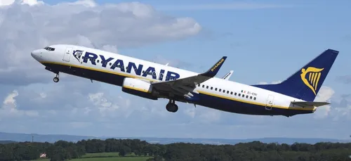 Ryanair : un avion enfumé quelques instants après le décollage sème...